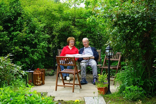 Die Terrasse zum Lebensmittelpunkt ausbauen